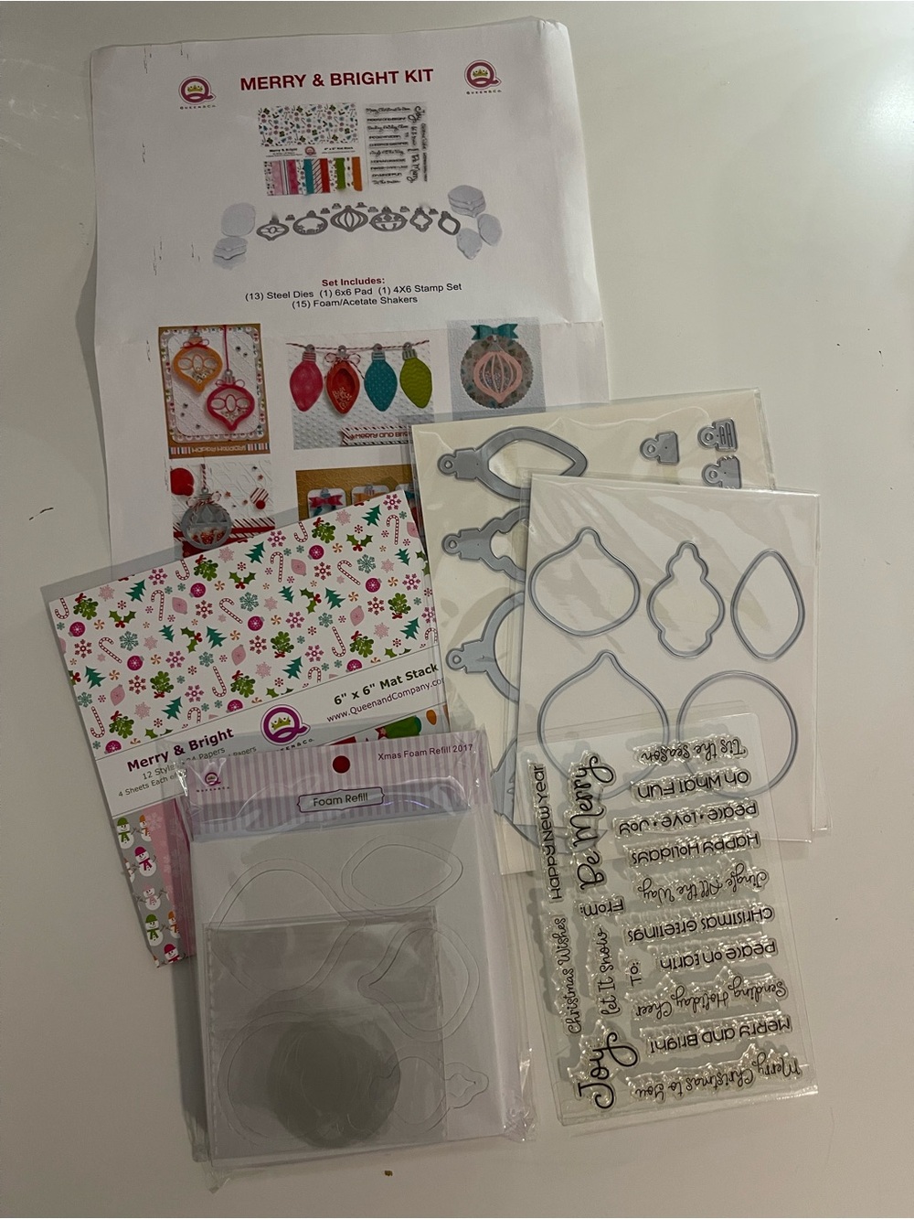 Queen & Co Merry & Bright Shaker Kit